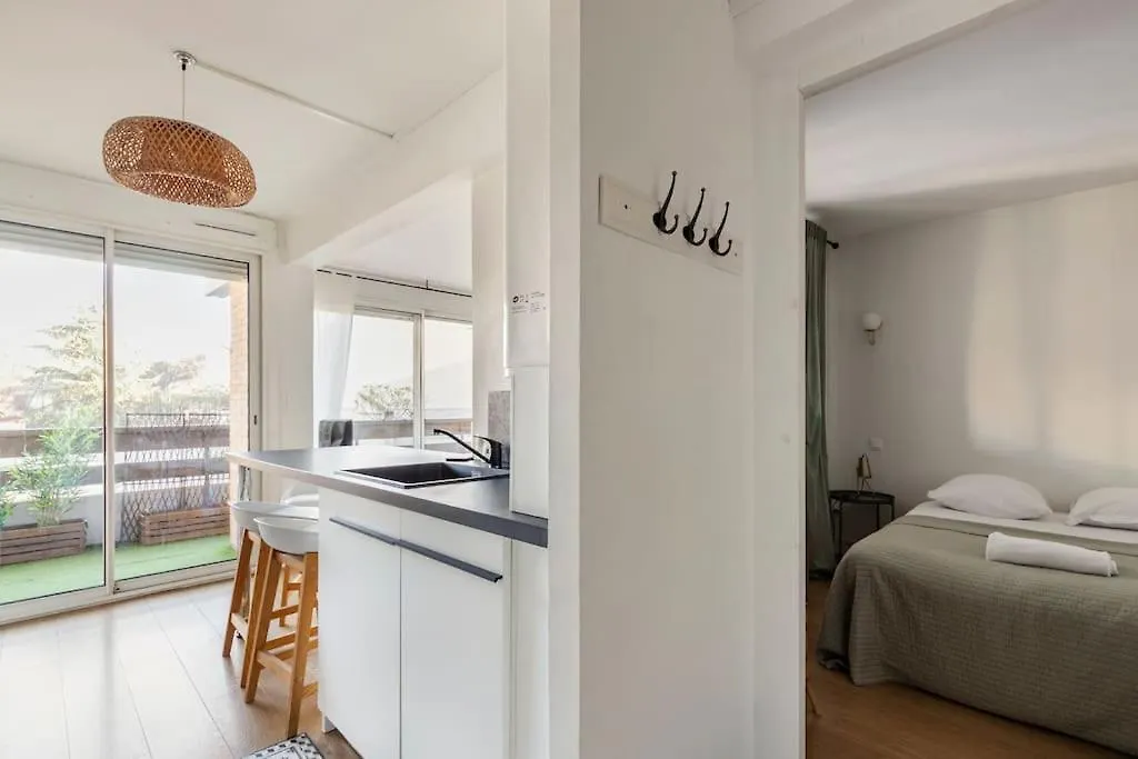 Le Jules De Toulouse Apartment 0*,